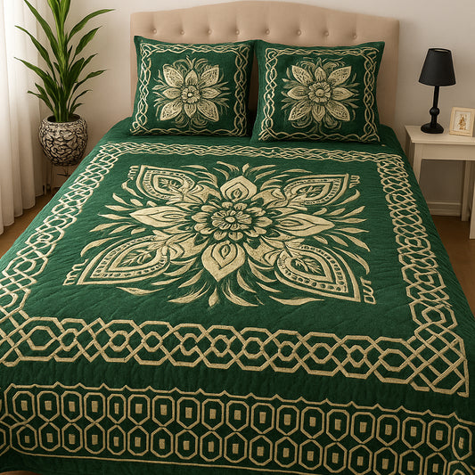 Elegant Green Velvet Floral Bedding Set – Premium Soft Bedsheet with Luxurious Texture